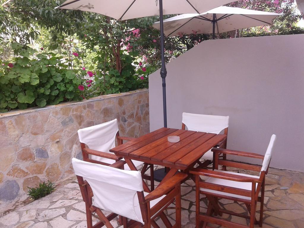 Bourbos Summer Rooms Himare Exterior foto